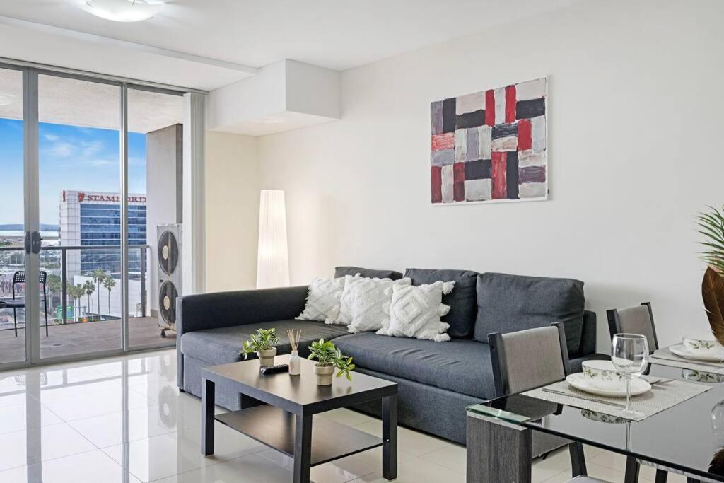 Airport And Waterview Retreat * Sydney