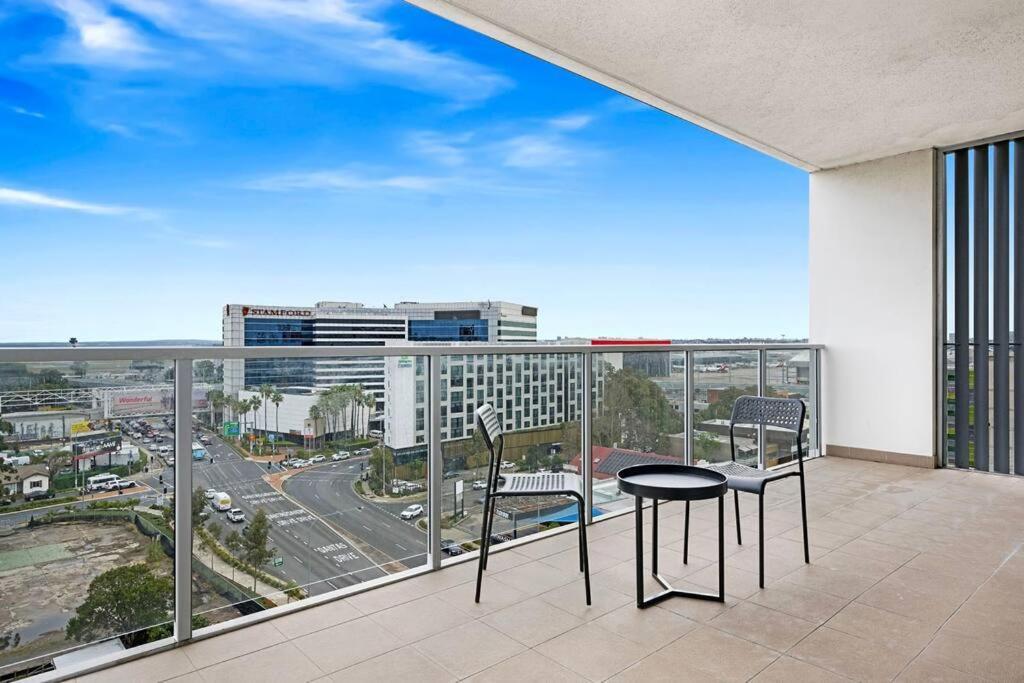 Apartment Airport And Waterview Retreat Sydney